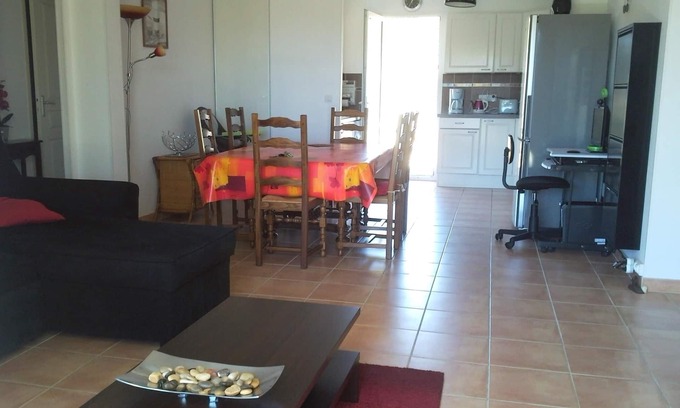 Narbonne-Plage Apartment | Designer apartment located in DRC NARBONNE-PLAGE (FRANCE) from 4 to 6 people