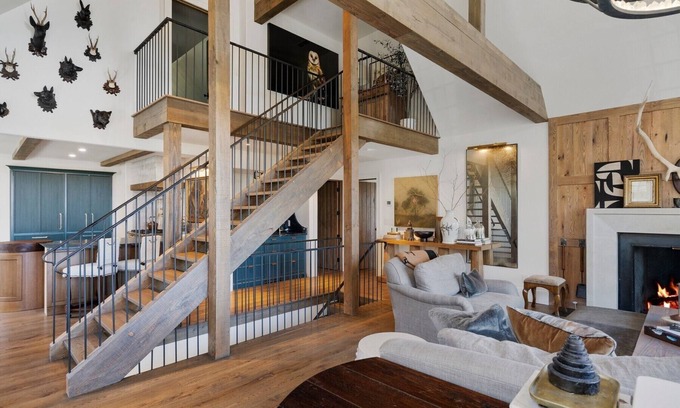 Highlands Falls House | Designer Decorated Luxury home with mountain views.