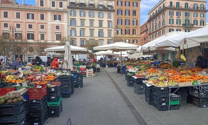 Trastevere Apartment | Designer home in the center of Trastevere: Suite, 3 bathrooms, Wi-Fi, AC and laundry room
