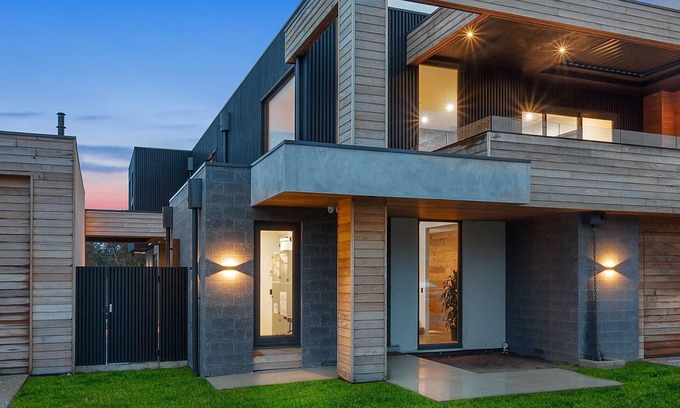 Mount Martha House | Designer House by the Village and Beach