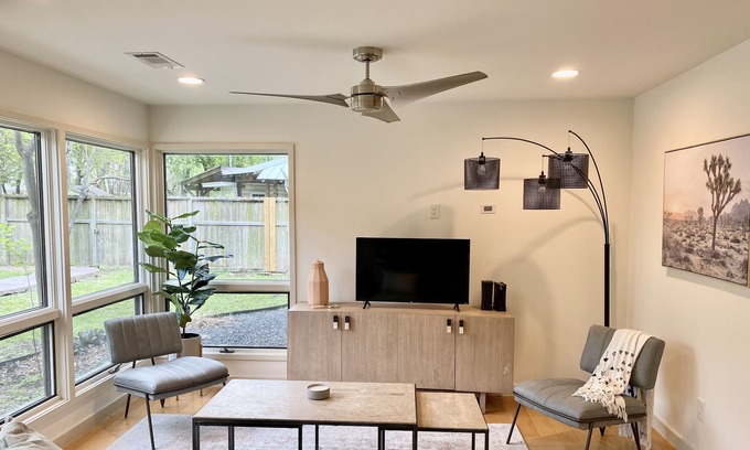 Highland House | Designer House in Central Austin