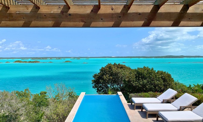 Ocean Point Villa | Designer Waterfront Villa with Sublime Views - Private & Exclusive. Free Kayaks.