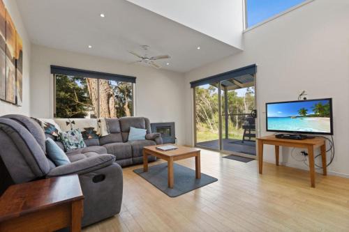 Forge Creek House | Despatch - Waterfront Retreat