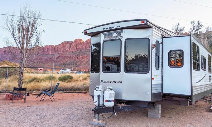 Moab South Valley Apartment | Destination RV II Fully Setup OK42