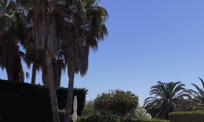 Atalaia Villa | Detached 4 bed (all en-suite) Villa with solar heated pool and electric cover.