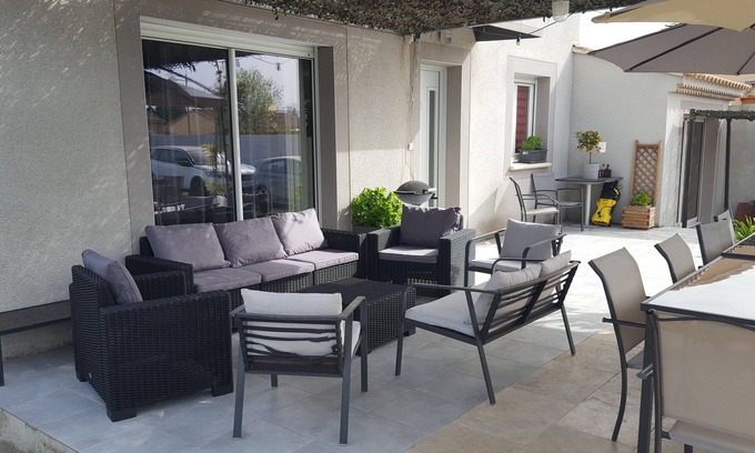 Monteux House | Detached house + pool near Avignon/ between Mont Ventoux and Luberon