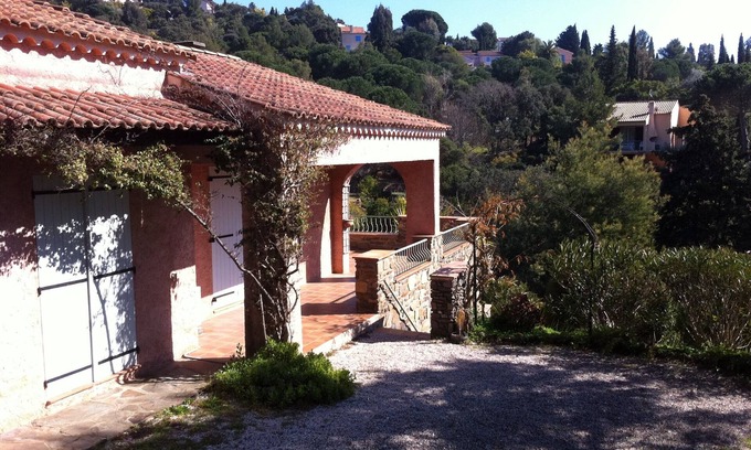 La Croix-Valmer House | Detached villa in La Croix Valmer peninsula of Saint-Tropez