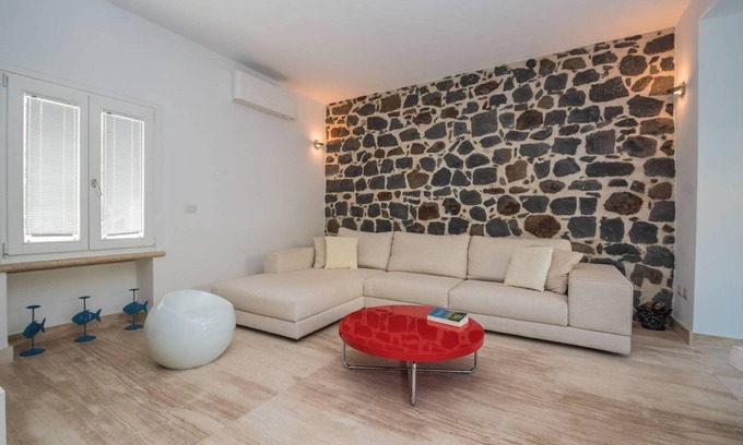 Orosei House | Detached villa with pool, very good condition, Orosei.
