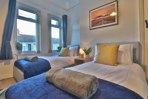 Hull House | Devon St - Cozy home, Free easy parking!
