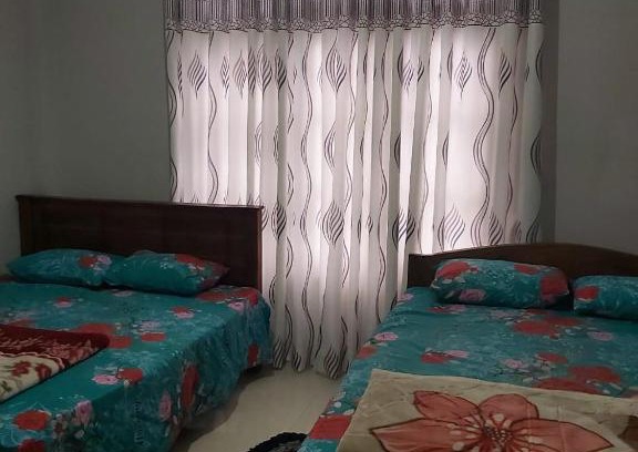 Ella House | Dewmi Guest