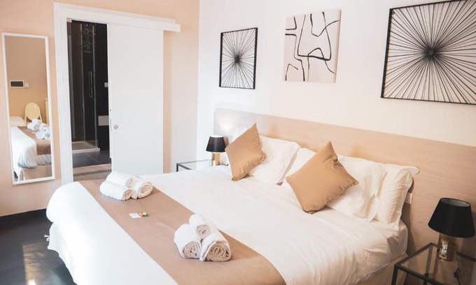 Monte di Pieta Bed & Breakfast | DhOME B&B