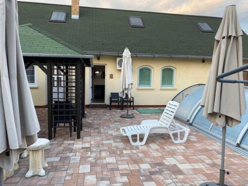 Siofok-Szabadifurdo House | Diófa apartman