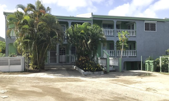 Cole Bay Apartment | Diamond Gem Residence is located in proximity to the Dutch/French border