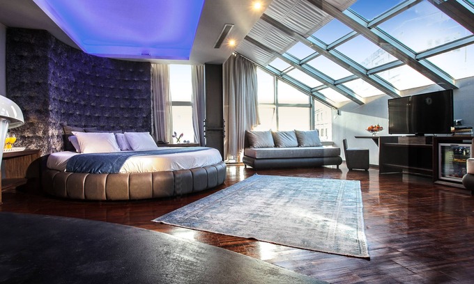Ladadika Hotel | Diamond Suites