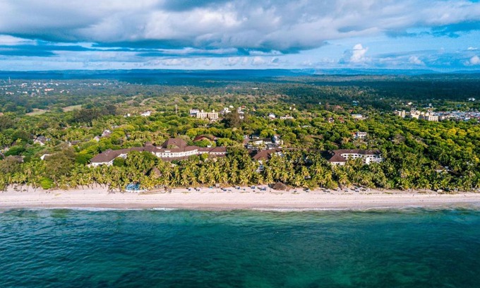 Diani Beach Resort | Diani Reef Beach Resort & Spa - Your Beachfront Bliss Awaits