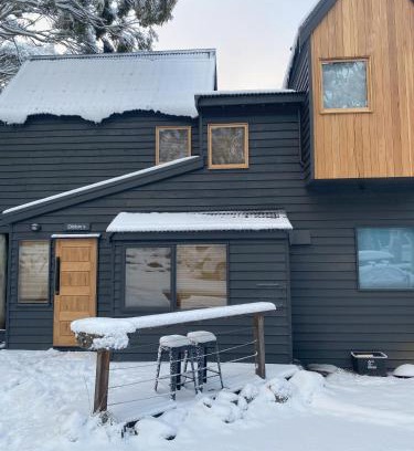 Dinner Plain Ski Chalet | Dibbin’s Chalet