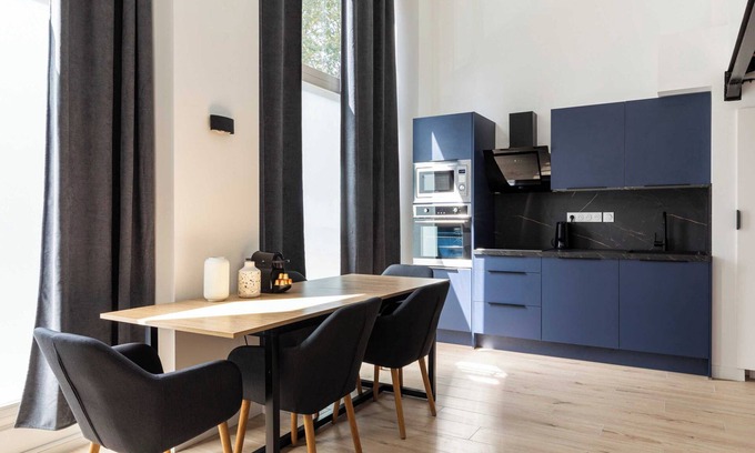 Lyon City Centre Apartment | Dify Mazenod - Prefecture