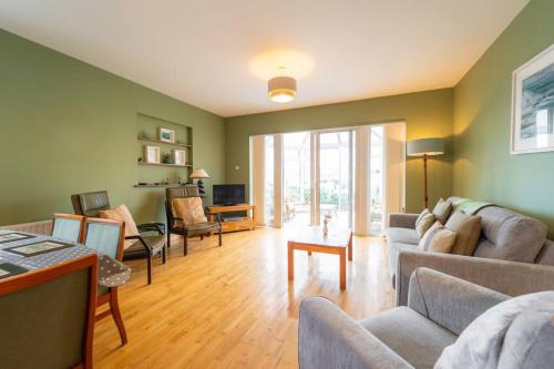 Dingle House | Dingle Harbour Hideaway