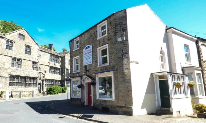 Giggleswick Apartment | Dinsdale House, Settle