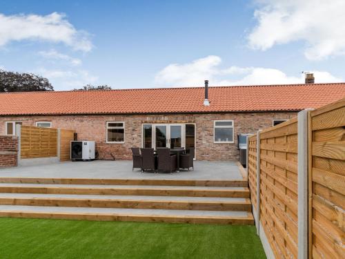 Driffield House | Dip Tub Den - Uk35989