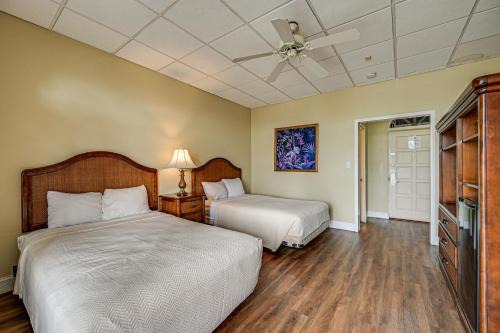 Naples Apartment | Direct 10,000 Islands Access POI Resort Studio