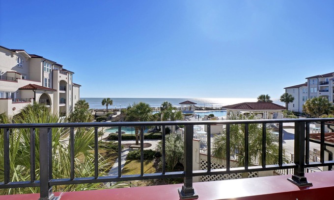 McCutcheon Field Condo | Direct ocean view Villa Capriani - just renovated!