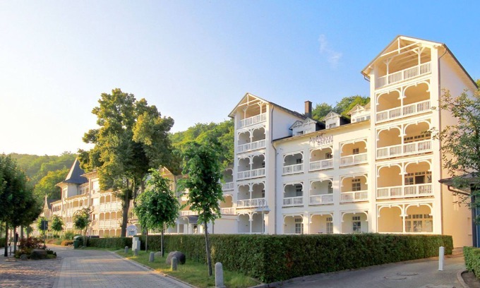 Binz Apartment | Directly on the beach promenade, balcony with sea view - Aparthotel Ostsee FeWo 31