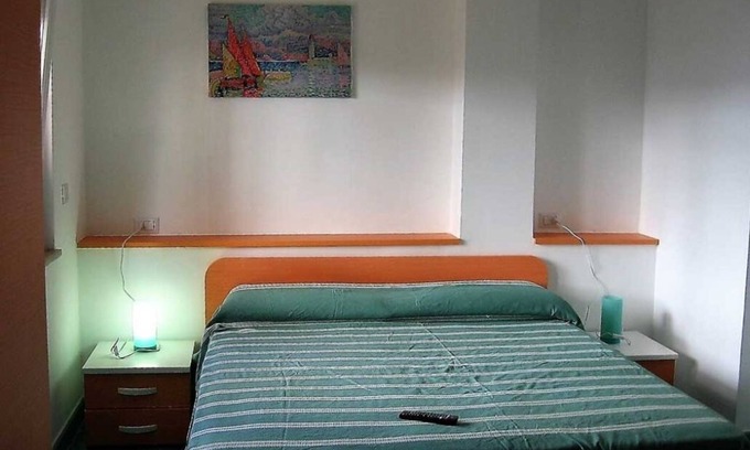 Marina di Pisciotta Apartment | Discover CIlento - Mandarin - Room with bathroom - sleeps 3