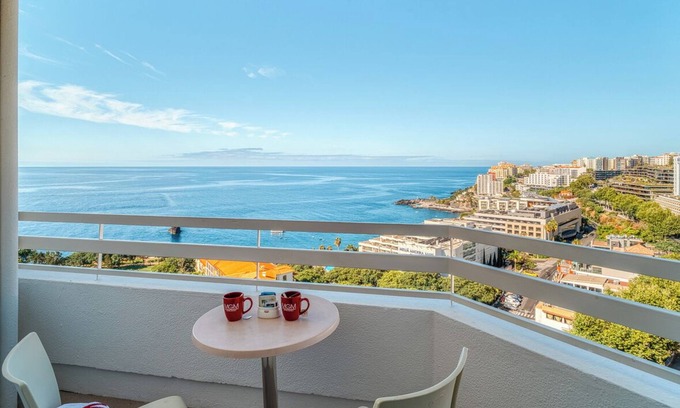 Sao Martinho Hotel | Discover Funchal's Harbour and Marina! Swimming Pool, Breakfast, Beachfront!