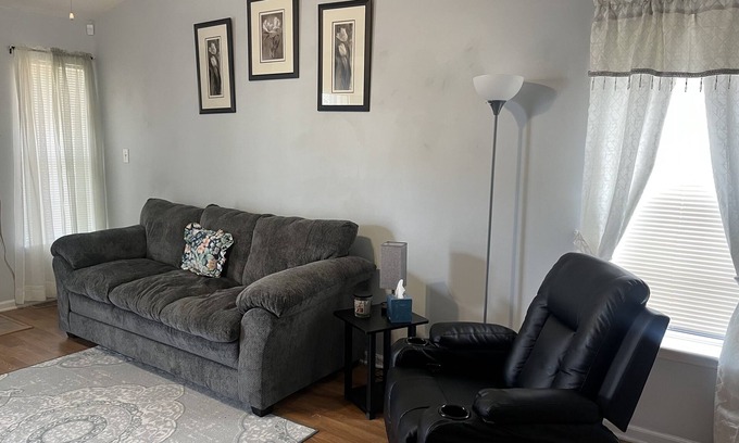 Jacksonville House | Discover Jacksonville charm, just a quick 6-min drive to the mall