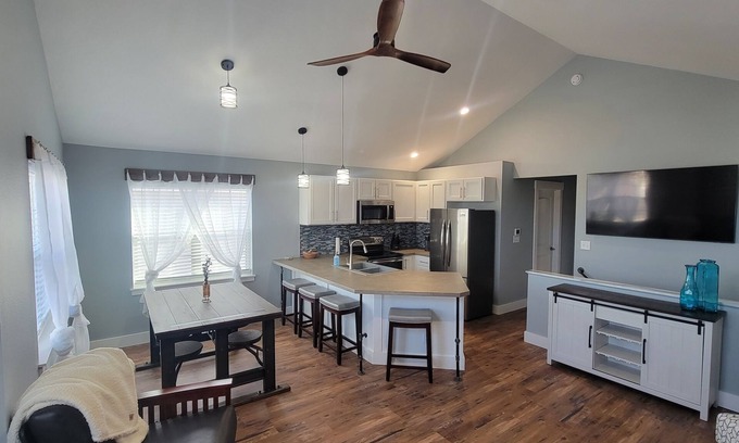 River Road House | Discover the Best of Missoula: Centrally Located Townhome With Private Backyard