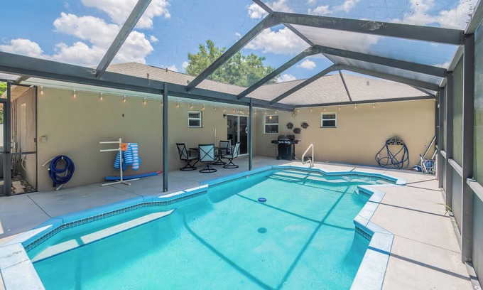 Winter Haven House | Disney Castle Cove - Private Pool & Community Boat Ramp close to Legoland