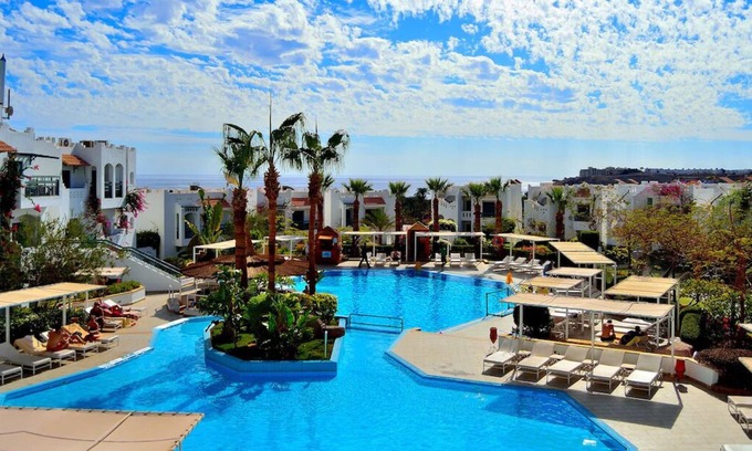 Sharm El Sheikh Hotel | Dive into Adventure from 4 Family-Friendly Rooms Near Domina Coral Bay Beach