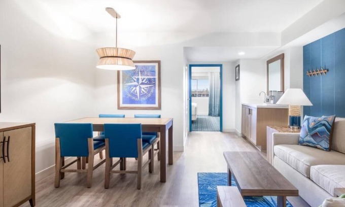 South Lake Tahoe Hotel | Dive Into Tropical Fun: Year-Round Pool, Night Entertainment, and More