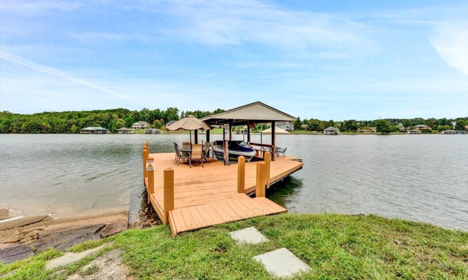 North Shore House | Dock Days- Deep water and fantastic wide water views. Volley Ball and horseshoe competitions await.