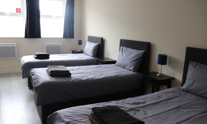 Bootle Bed & Breakfast | Dockside Lodge
