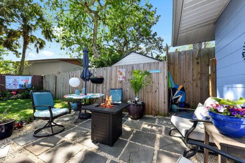 Jacksonville Beach Apartment | Dog-Friendly Beach Apt with Private Yard!