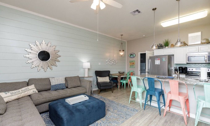 Corpus Christi House | Dog-Friendly, Beachside Retreat with a Private Patio and Heated Pool