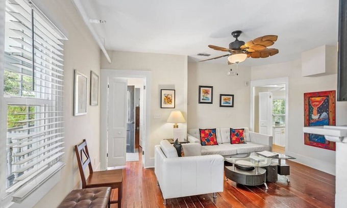 Downtown Historic District Apartment | Dog-friendly, FREE BIKES next to Historic Downtown
