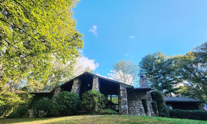 Sylva House | Dog-friendly mountain home with large deck and stunning mountain views