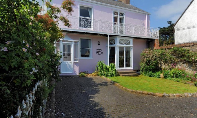 Charmouth House | Dolphin House