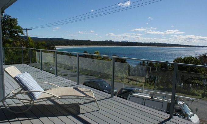 Woolgoolga House | Dolphin's Moon on Pollack