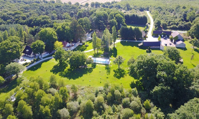 Gien House | DOMAINE DE LA CAILLARDIERE - HOUSES OF THE ETANG ET SEQUOIAS