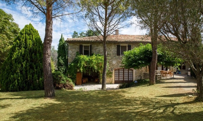 La Laupie House | Domaine de la Laye - La Laupie