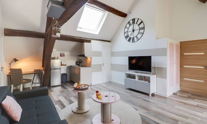Petit Moisenay Apartment | Domaine des Trois Châteaux