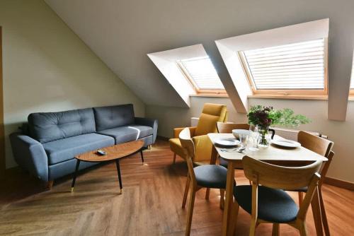 Old Town House | Domillion New Modern Old town apt 16 ppl U2C1