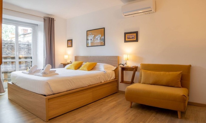 Rione II Trevi Apartment | Domus Domi Quirinale (Via delle Quattro Fontane)