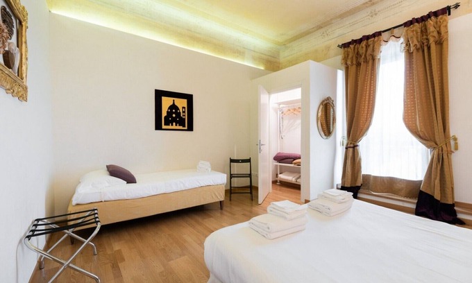 Santa Croce Apartment | Donatello next to Sant'Ambrogio