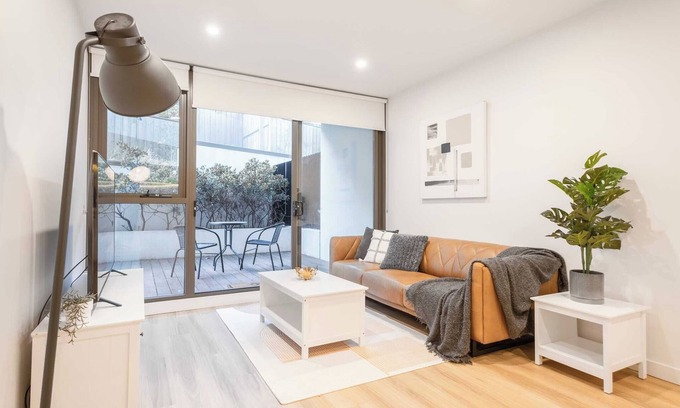 Doncaster Apartment | Doncaster Lux 3b2b apt Balcony+Parking