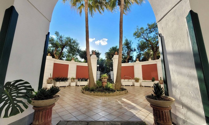 Piano di Sorrento Apartment | Donna Rita suite with garden